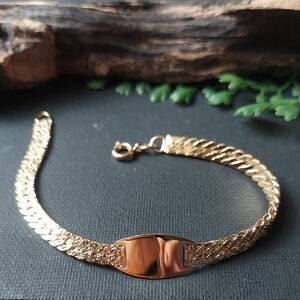 B887 Dainty Goldtone Bracelet